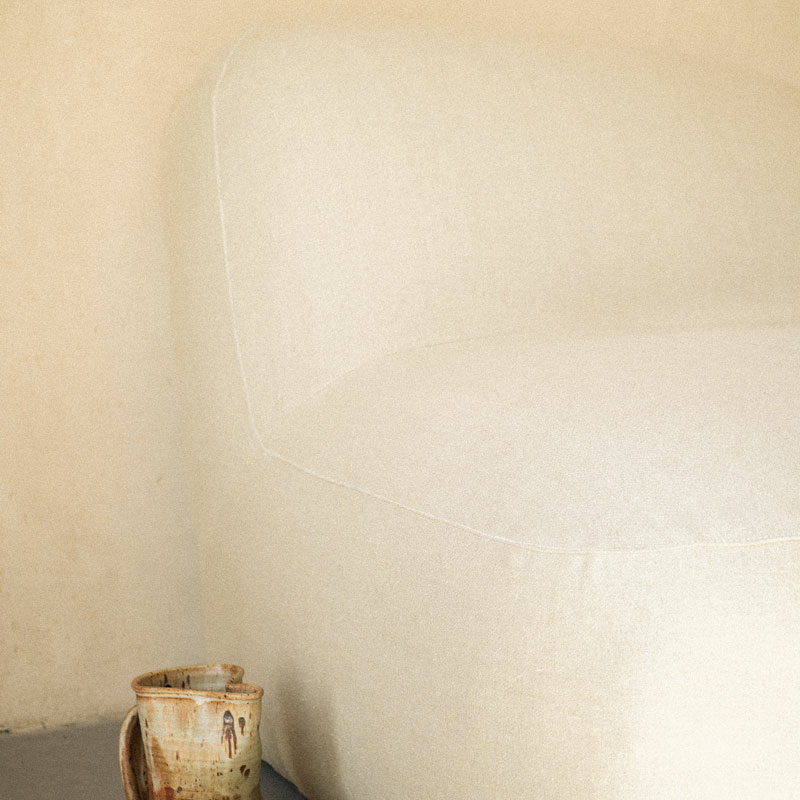 DSC00275_From-of-House_Straw-Sofa_medium