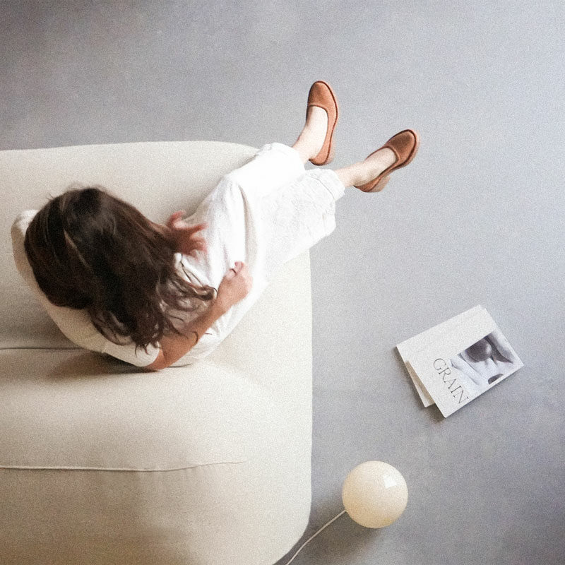 DSC00442_From-of-House_Straw-Sofa_medium